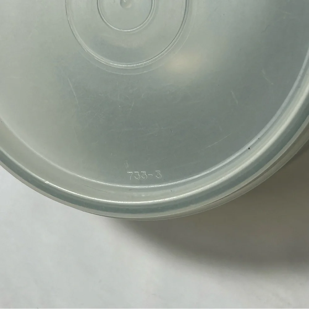 Vintage Tupperware Lot Of 6 Short Pudding Fruit Dessert Sundae Cups‎ Lids Gray